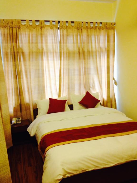 Potala Tourist Home กาฐมาณฑุ ภายนอก รูปภาพ