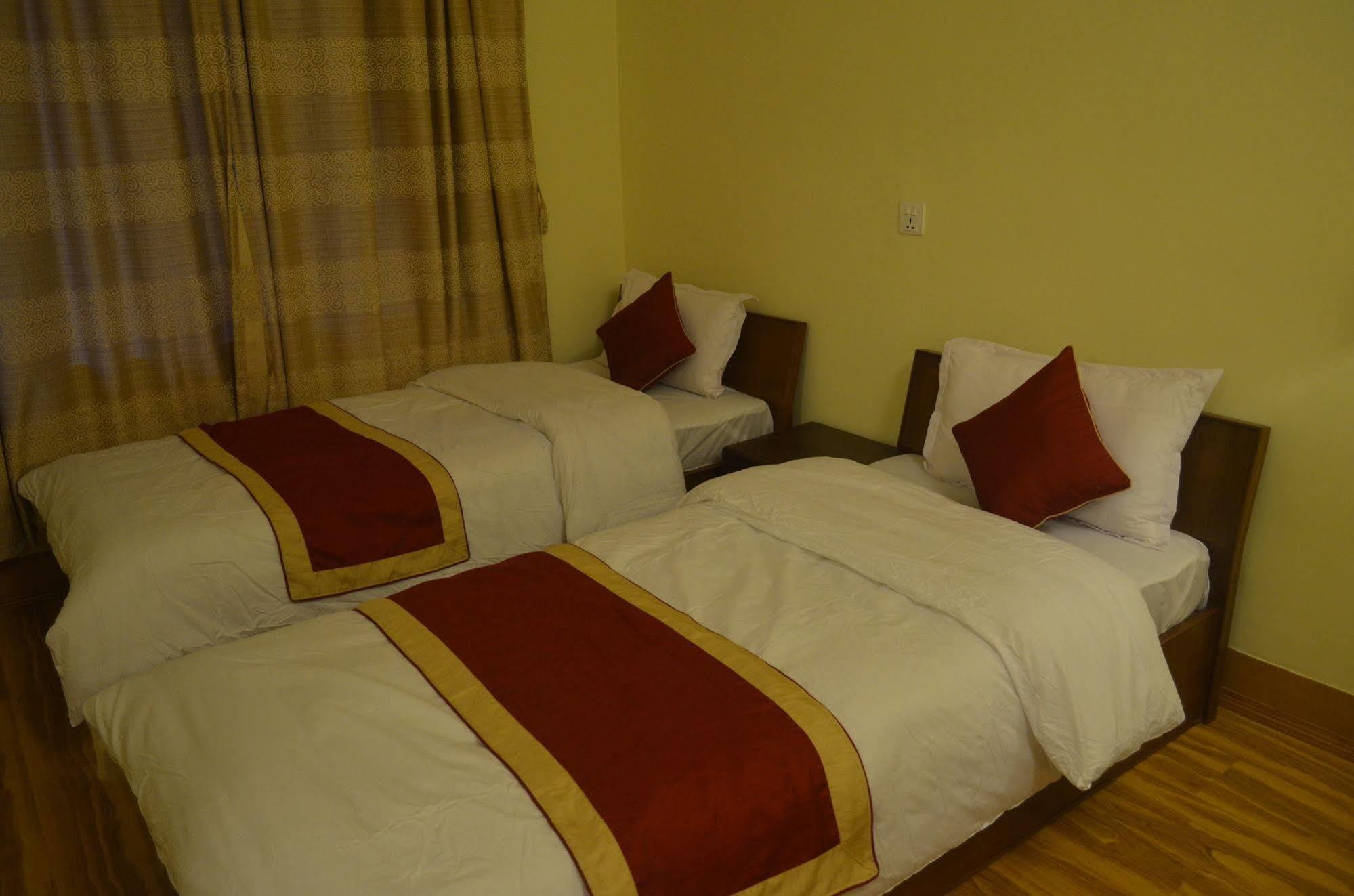 Potala Tourist Home กาฐมาณฑุ ภายนอก รูปภาพ
